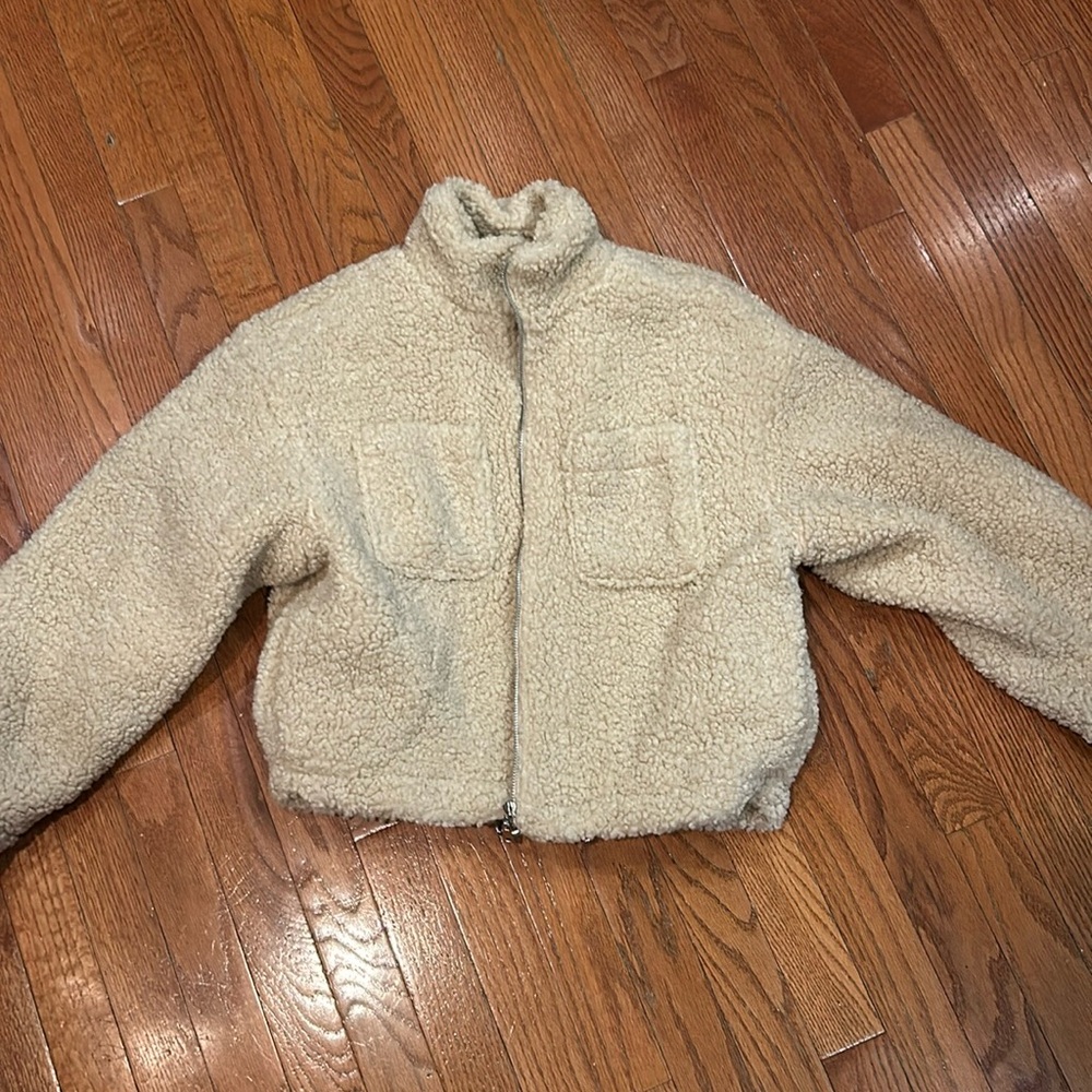 Lulus women’s coat size small.